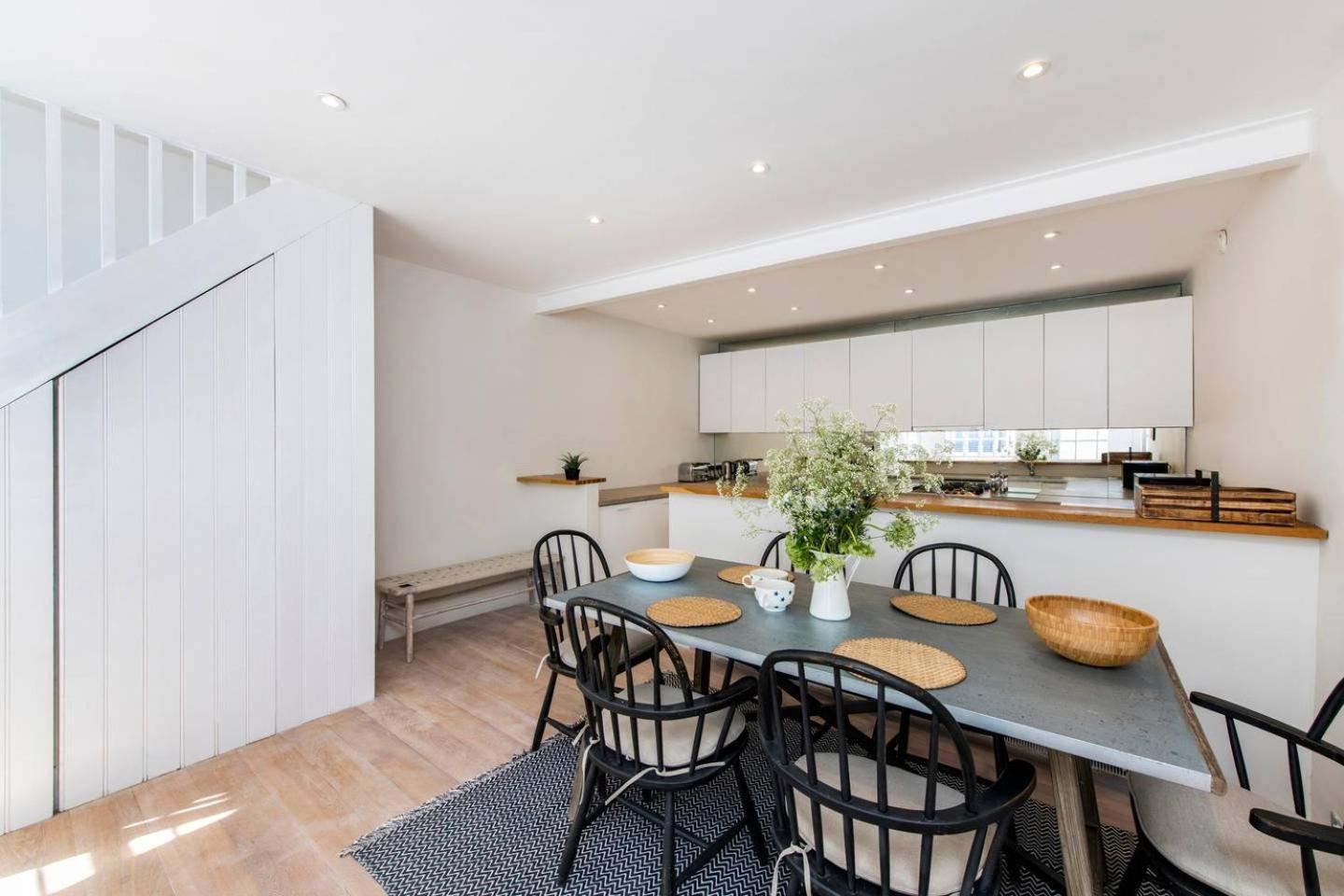 Divine 3 Bed House In Battersea Londres